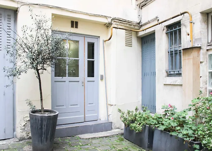 Lägenhet Bright And For 4 In