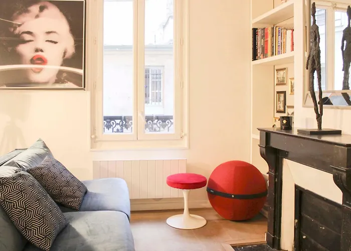 Bright And For 4 In Apartment