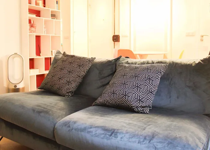 Apartment Bright And For 4 In